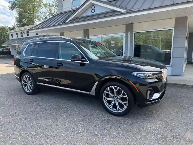 5UXCW2C58KL089606 2019 BMW X7-0