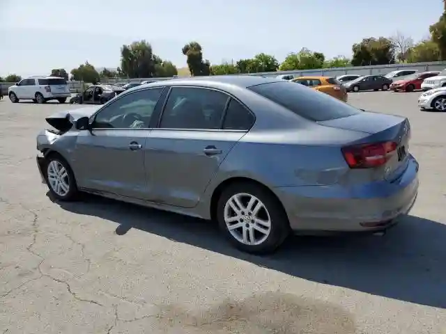 3VW2B7AJ4JM226346 2018 VOLKSWAGEN JETTA-1