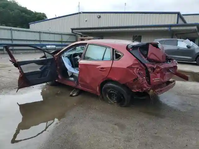 4S3GTAA65H1738882 2017 SUBARU IMPREZA-1