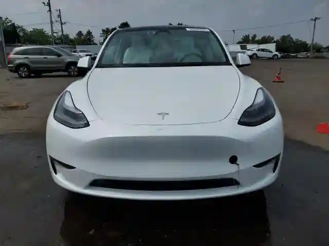 7SAYGDEE4PF796065 2023 TESLA MODEL Y-4