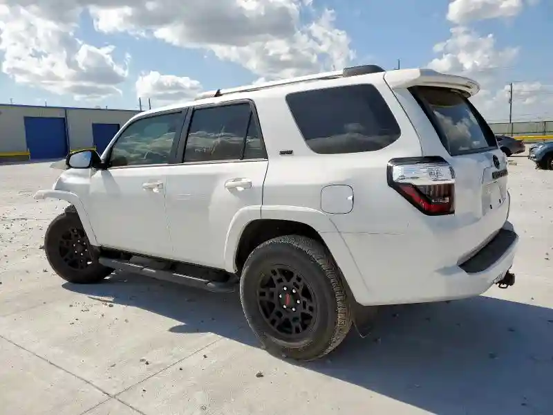 JTEEU5JR8R5313183 2024 TOYOTA 4RUNNER-1