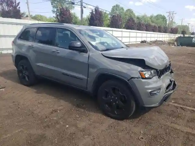 1C4RJFAG5KC619827 2019 JEEP GRAND CHEROKEE-3