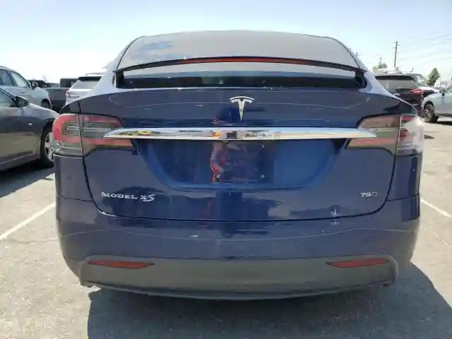 5YJXCDE20JF113683 2018 TESLA MODEL X-5