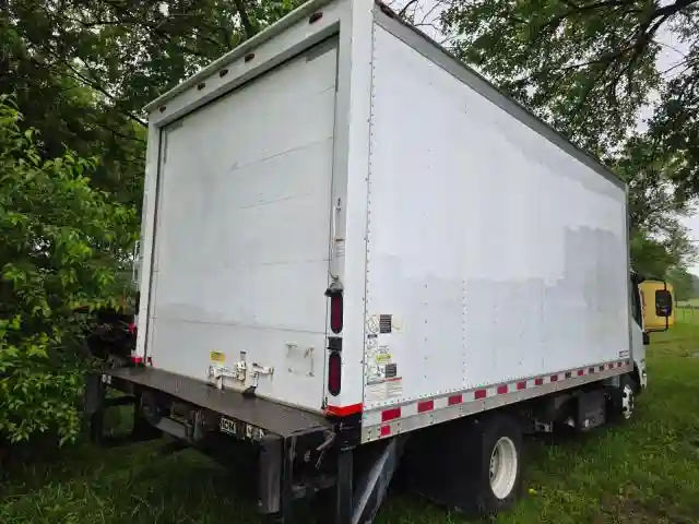 JALC4W165F7004986 2015 ISUZU ALL MODELS-3