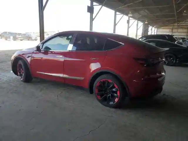 7SAYGDEE8NF418909 2022 TESLA MODEL Y-1