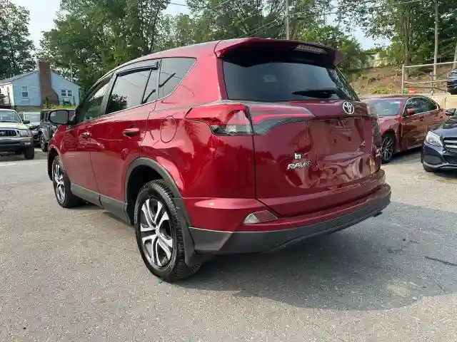 JTMBFREV2JD227264 2018 TOYOTA RAV4-1