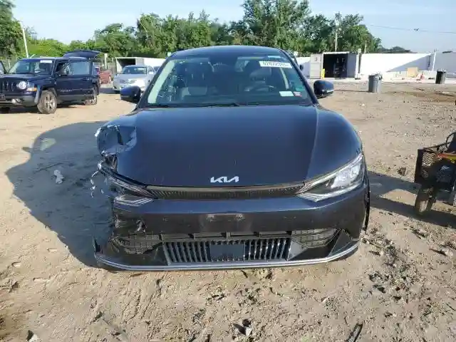 KNDC34LA8P5130430 2023 KIA EV6 LIGHT-4