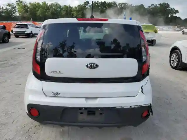 KNDJN2A2XJ7908126 2018 KIA SOUL-5