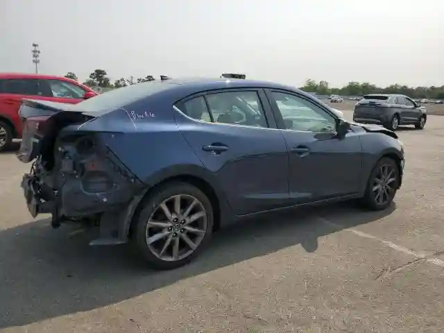 3MZBN1W39JM270986 2018 MAZDA 3-2