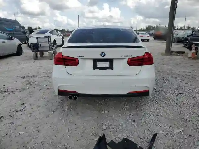 WBA8D9G59JNU69800 2018 BMW 3 SERIES-5