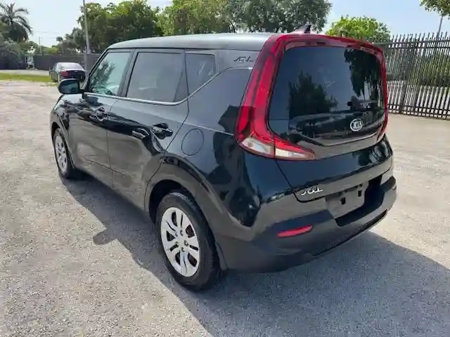 KNDJ23AU8L7726282 2020 KIA SOUL-1