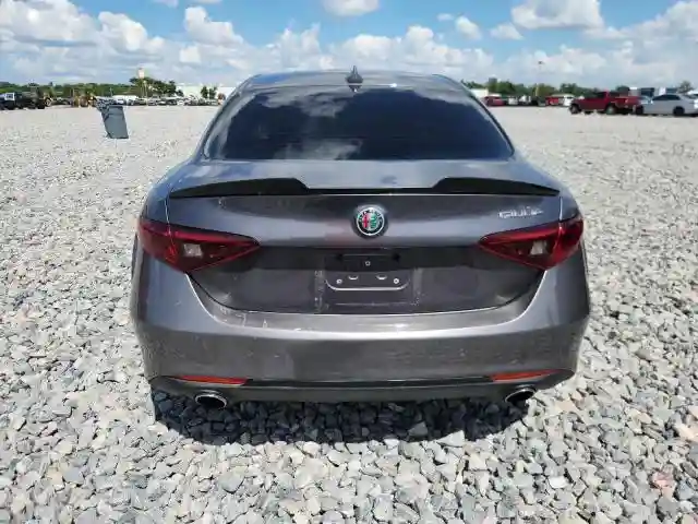 ZARFAEBN6H7556190 2017 ALFA ROMEO GIULIA-5