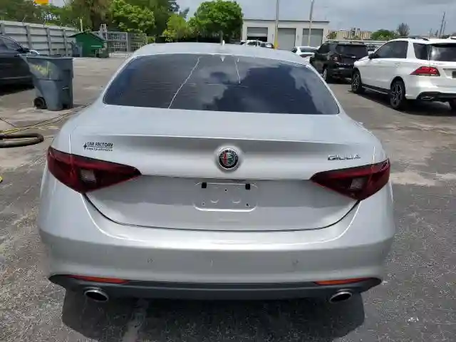 ZARFAMAN0M7642049 2021 ALFA ROMEO GIULIA-5
