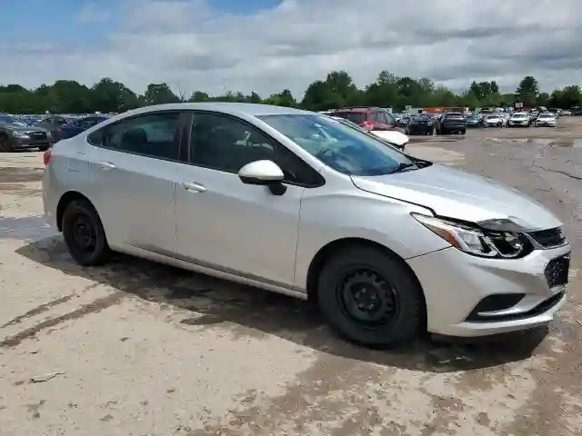 1G1BC5SM1J7186601 2018 CHEVROLET CRUZE-3