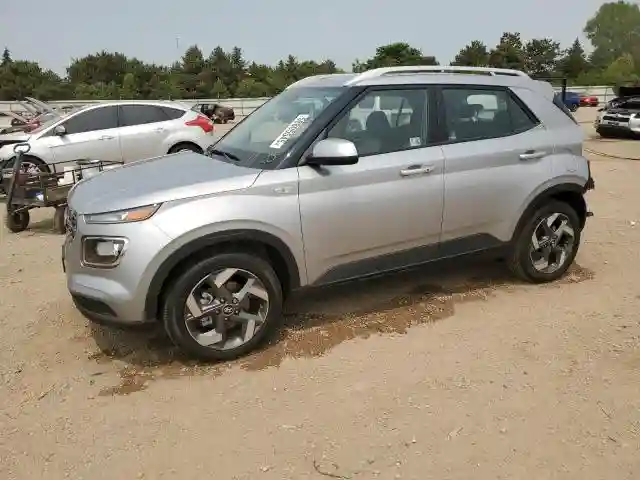 KMHRC8A35SU355050 2025 HYUNDAI VENUE-0