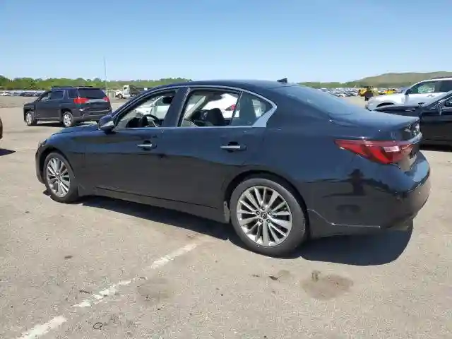 JN1EV7AR7JM435415 2018 INFINITI Q50-1