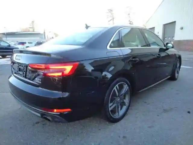 WAUENAF4XHN034XXX 2017 AUDI A4-3
