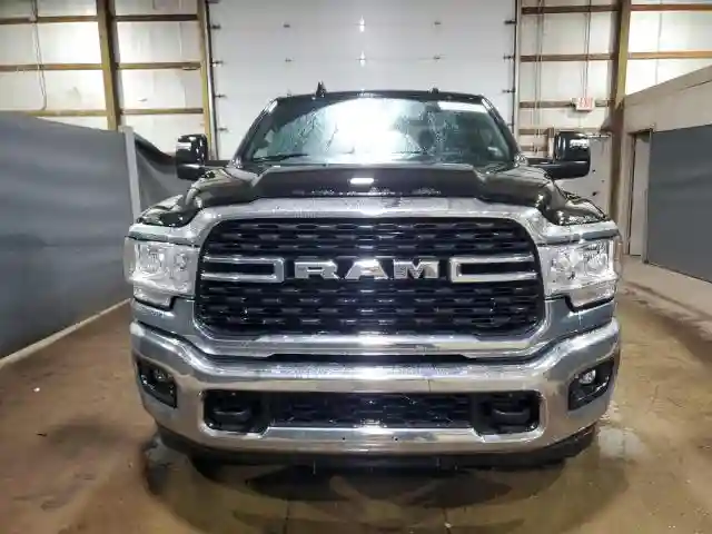 3C6UR5DL6RG296246 2024 RAM 2500-4