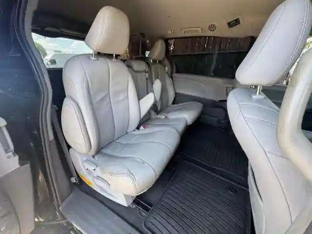 5TDZZ3DC4HS860169 2017 TOYOTA ALL MODELS-5