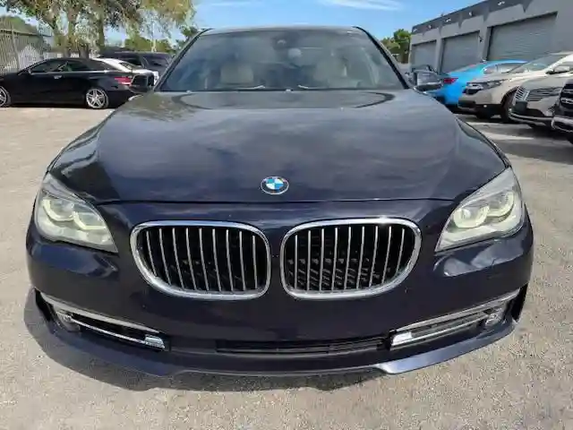 WBAYB6C5XFD965910 2015 BMW 7 SERIES-4