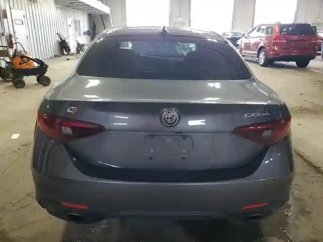 ZARFAEEN9H7561895 2017 ALFA ROMEO GIULIA-5