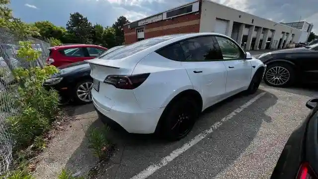 7SAYGDEF1NF436290 2022 TESLA MODEL Y-3