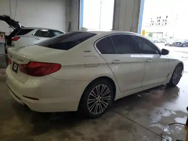 WBAJA9C55KB398758 2019 BMW 5 SERIES-2