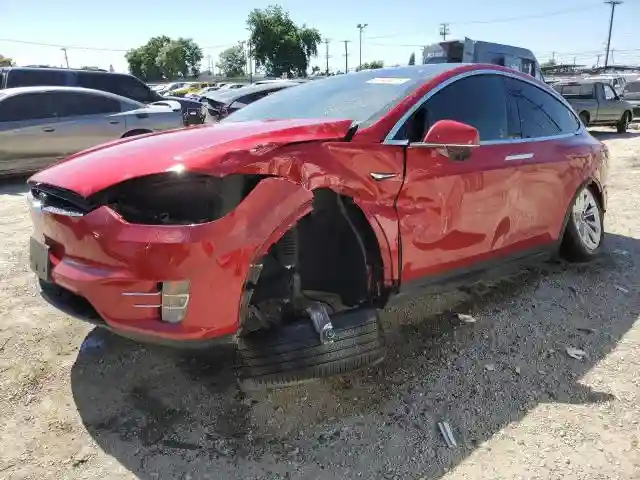 5YJXCBE24JF143676 2018 TESLA MODEL X-0