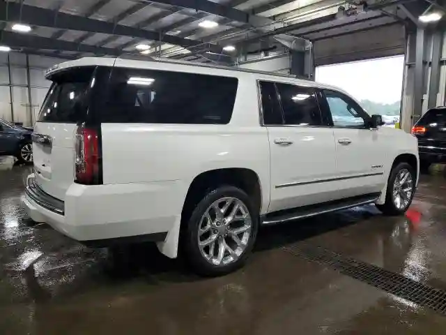 1GKS2HKJ1JR185569 2018 GMC YUKON-2