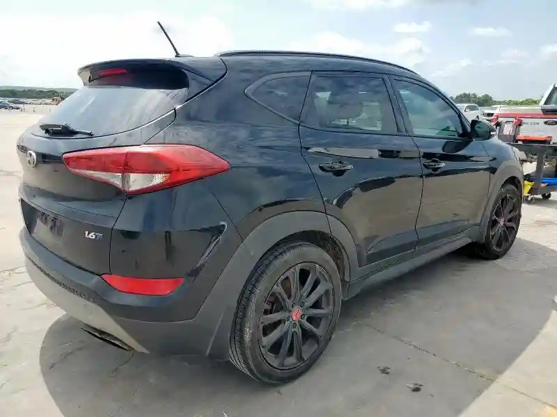 KM8J33A23HU531979 2017 HYUNDAI TUCSON-2