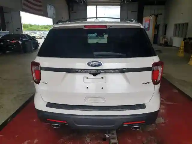 1FM5K8D83JGC60301 2018 FORD EXPLORER-5