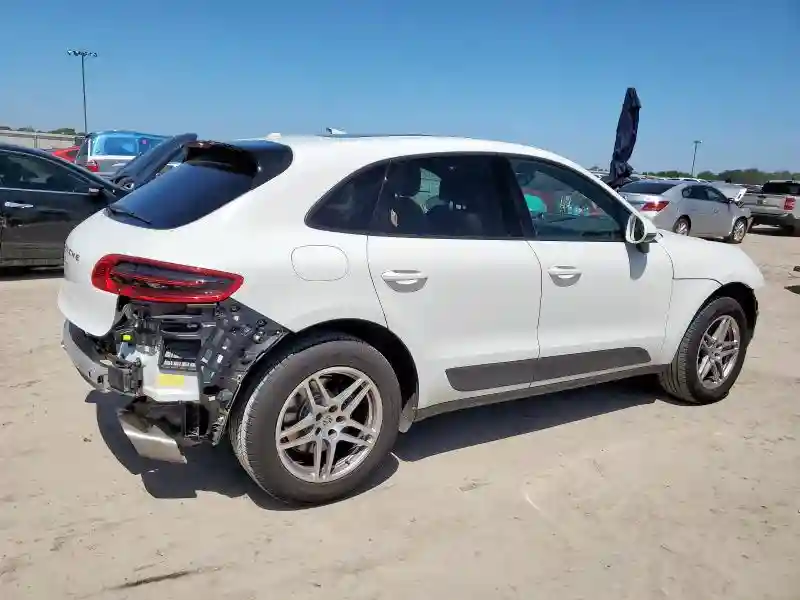 WP1AA2A58JLB07514 2018 PORSCHE MACAN-2