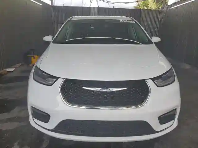 2C4RC1BG8PR530425 2023 CHRYSLER PACIFICA-4