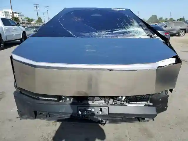 7G2CEHED4RA040048 2024 TESLA CYBERTRUCK-4