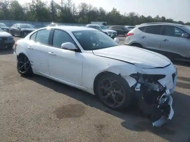 ZARFANBN6L7631074 2020 ALFA ROMEO GIULIA-3