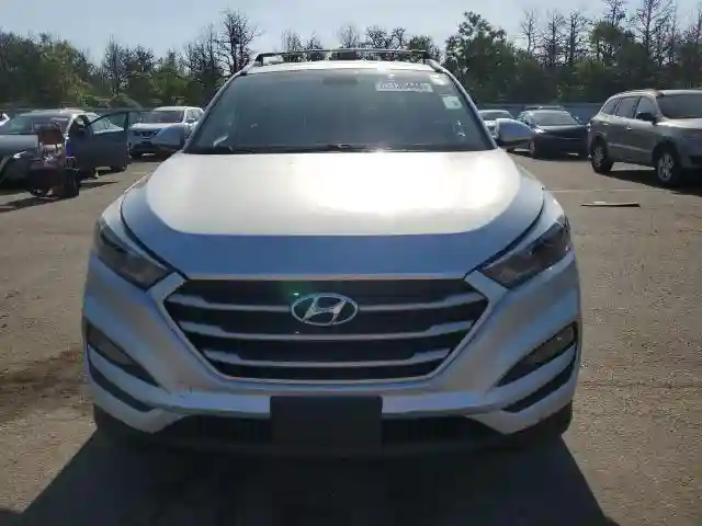 KM8J3CA20HU502598 2017 HYUNDAI TUCSON-4