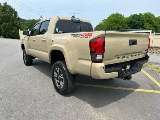 3TMCZ5AN2JM149793 2018 TOYOTA TACOMA-1