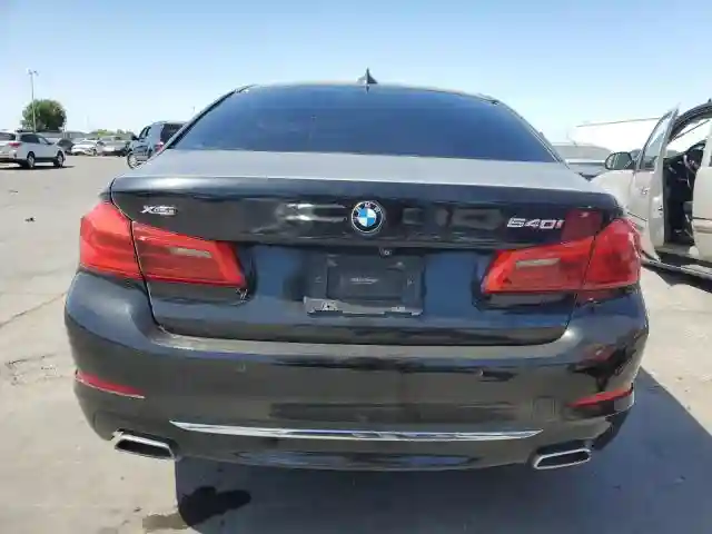WBAJE7C36HWA03708 2017 BMW 5 SERIES-5