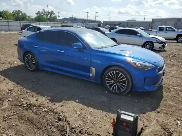 KNAE25LA4J6026453 2018 KIA STINGER-3