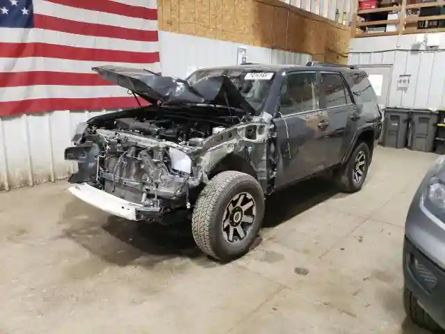 JTEPU5JR4R6274157 2024 TOYOTA 4RUNNER-0