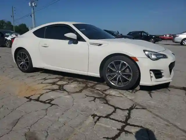 JF1ZCAC17J9600493 2018 SUBARU BRZ-3