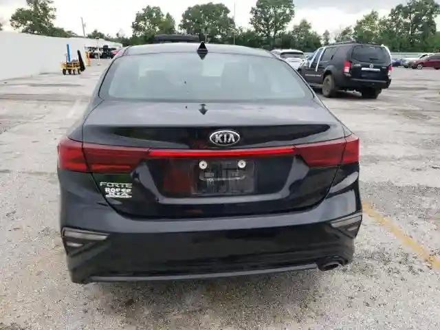 3KPF24AD8KE091686 2019 KIA FORTE-5