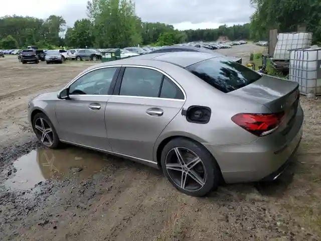 WDD3G4FB1KW035631 2019 MERCEDES-BENZ A-CLASS-1