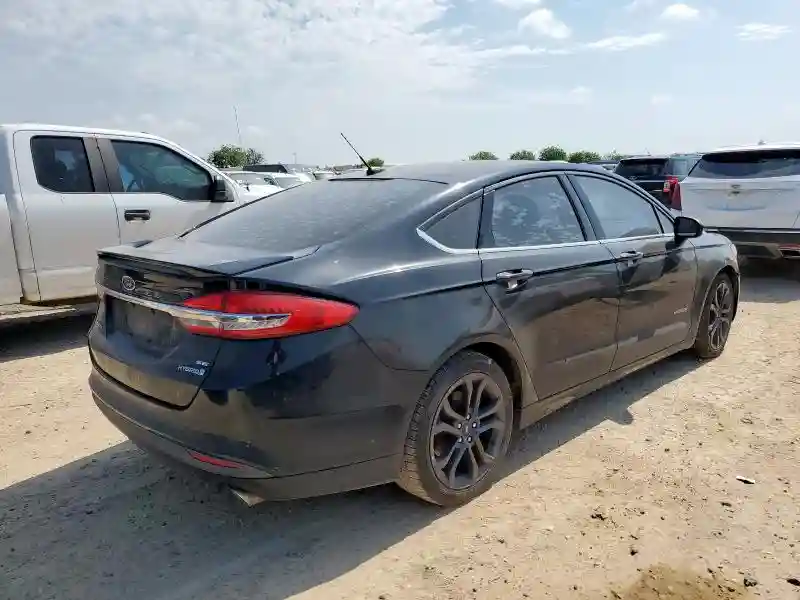 3FA6P0LU9JR102876 2018 FORD FUSION-2