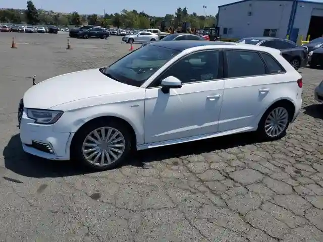 WAUUPBFF8HA092224 2017 AUDI A3-0