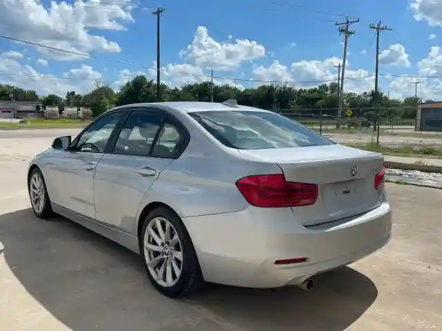 WBA8E1G59JNU89642 2018 BMW 3 SERIES-2