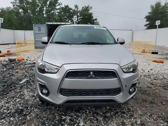 4A4AP3AU7FE001864 2015 MITSUBISHI OUTLANDER-4