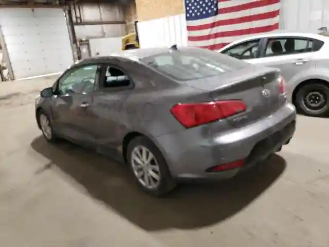KNAFX6A81G5649992 2016 KIA FORTE-1