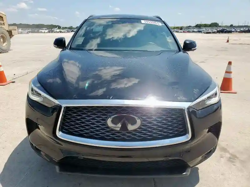 3PCAJ5M1XKF126209 2019 INFINITI QX50-4