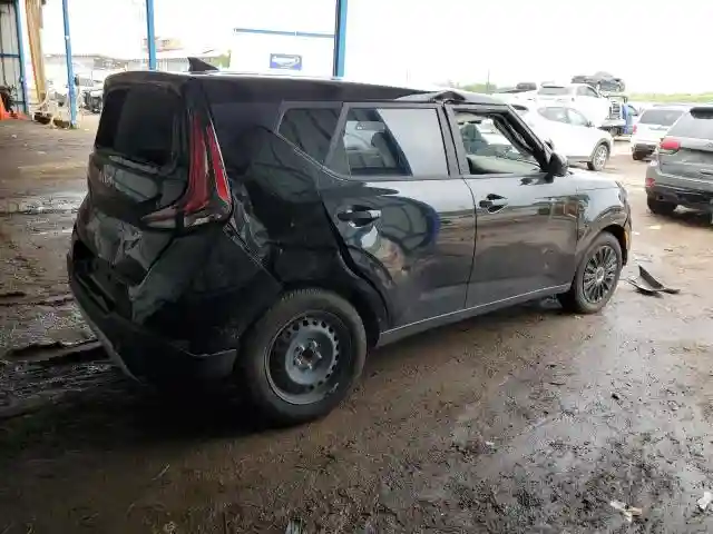 KNDJ23AU5P7862438 2023 KIA SOUL-2